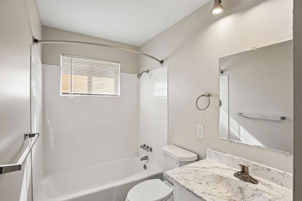 Parkville Place Apartments - Photo 5 of 22
