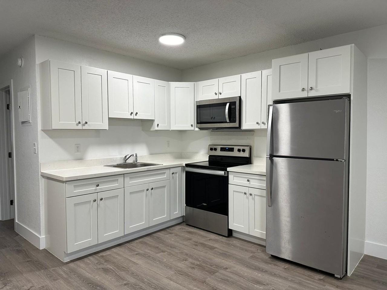 3660 Apartments LLC - Photo 6 of 41