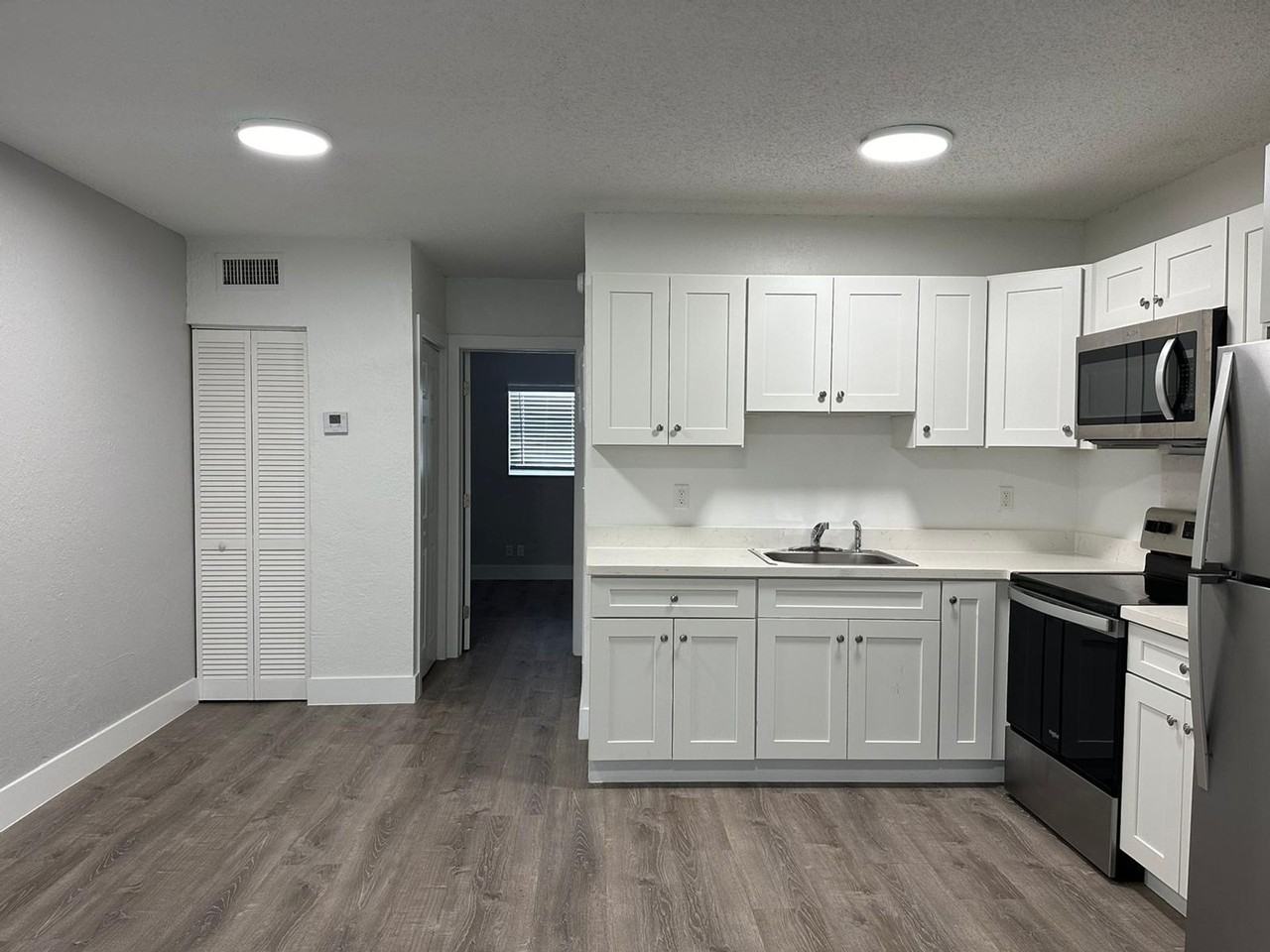 3660 Apartments LLC - Photo 7 of 41