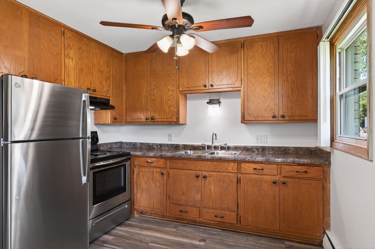 2M Apartments - Photo 2 of 38