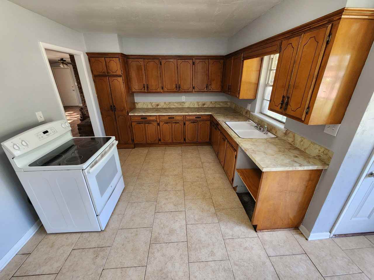 719 Saint Joseph Dr #1 - Photo 5 of 18