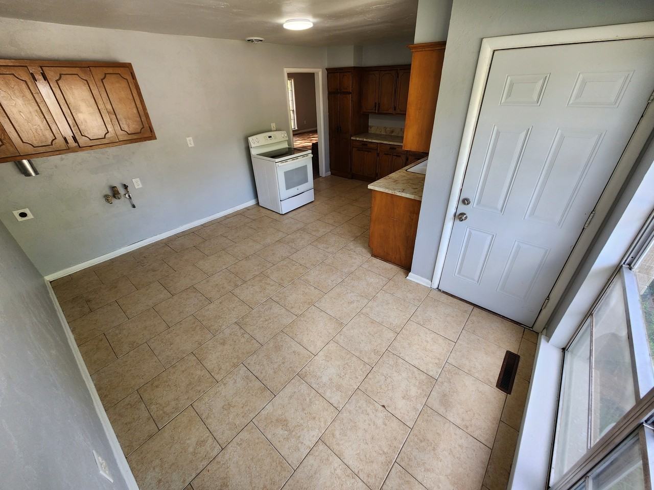 719 Saint Joseph Dr #1 - Photo 6 of 18