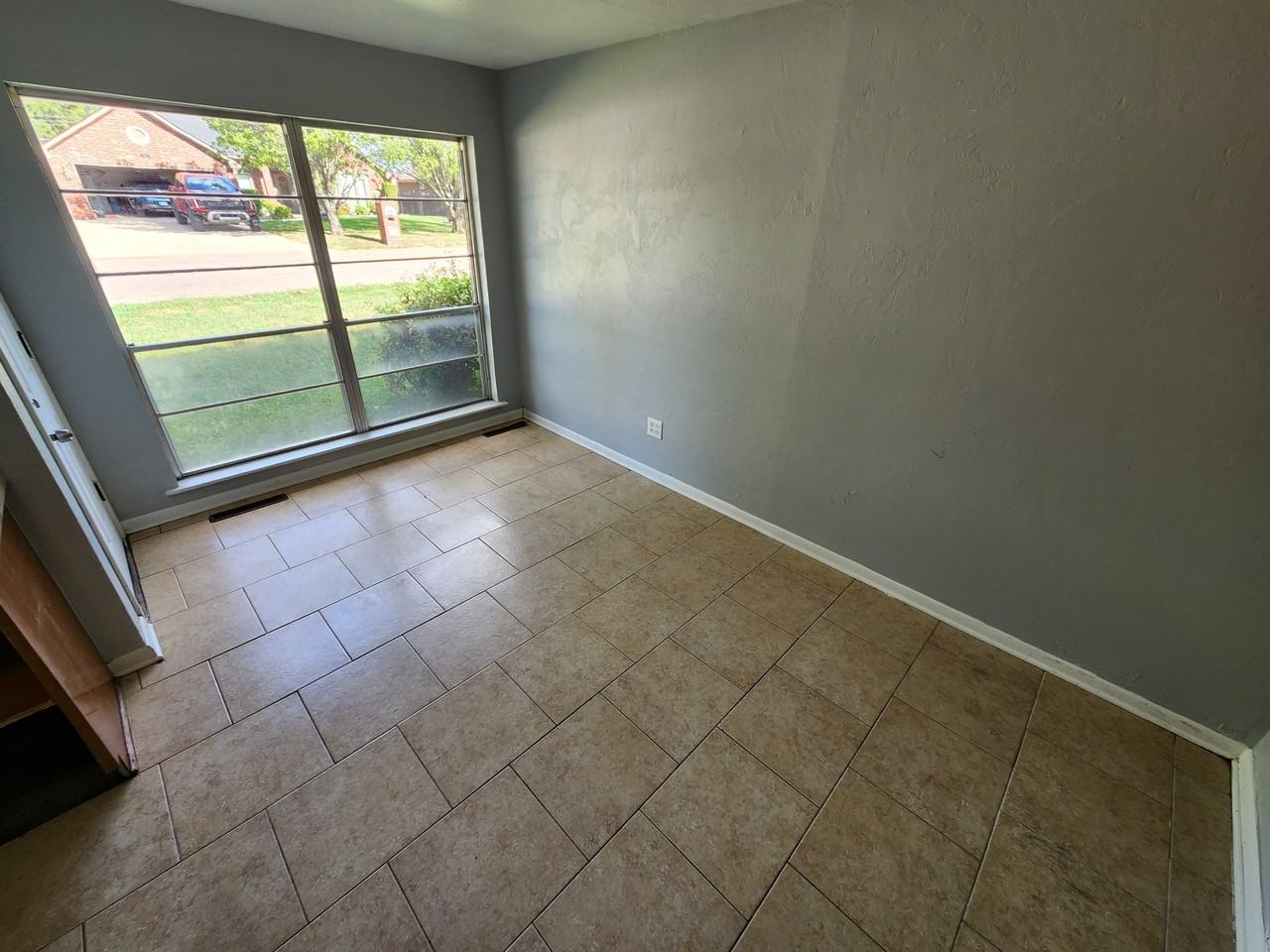 719 Saint Joseph Dr #1 - Photo 7 of 18