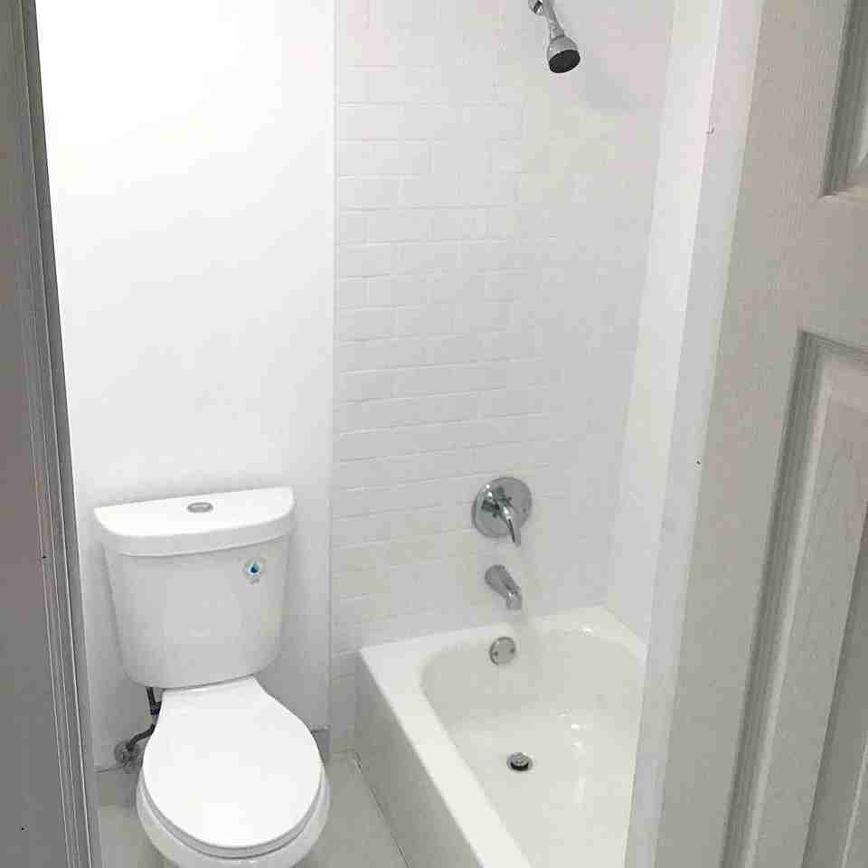 2257 Northwest 82nd Street - 1Unit 1 #1 - Photo 7 of 9