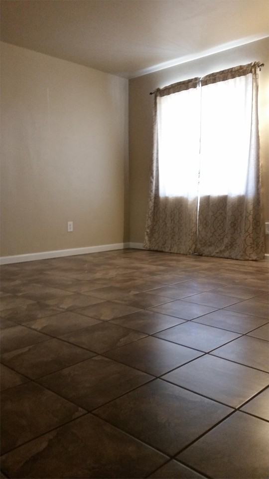 1015 Poplar Ave #1 - Photo 2 of 16