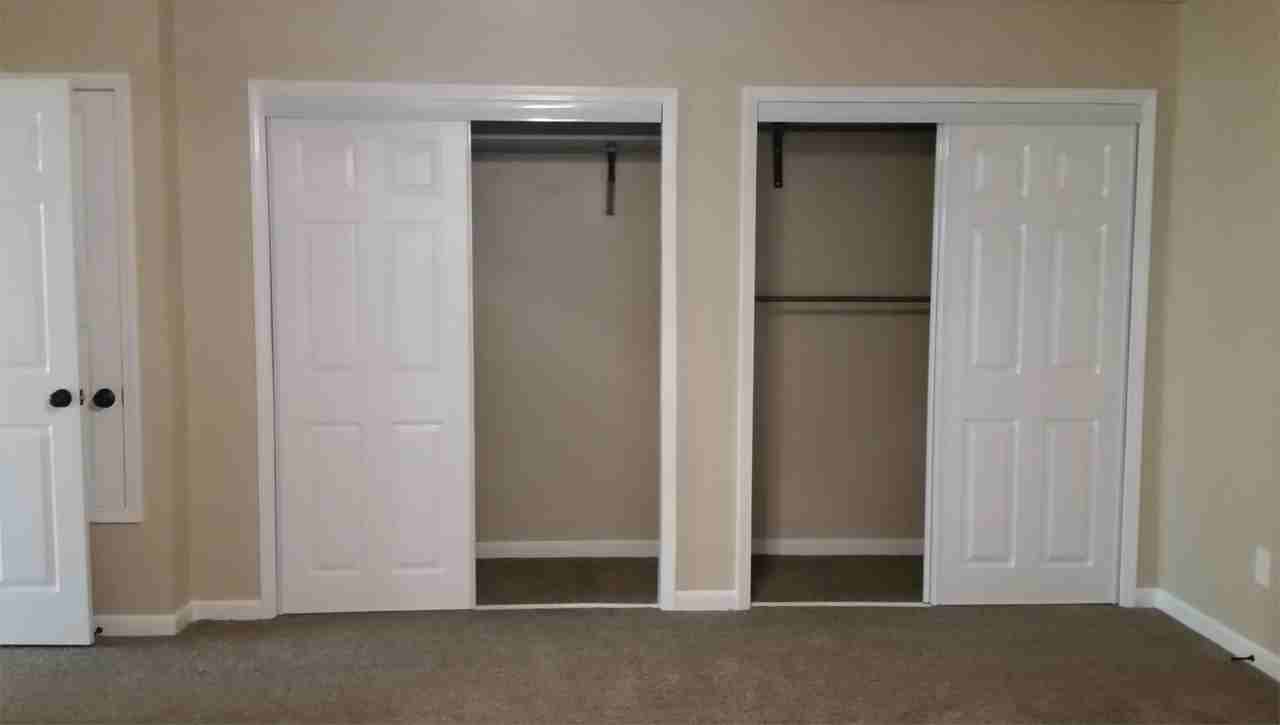 1015 Poplar Ave #1 - Photo 7 of 16