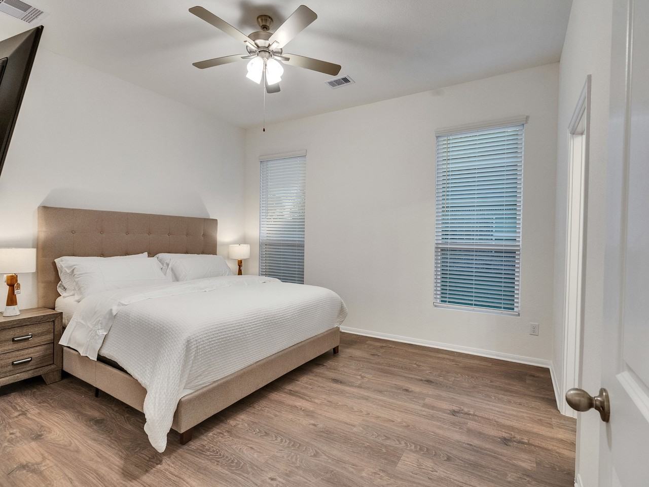 401 Magnolia Ln #401 - Photo 2 of 30