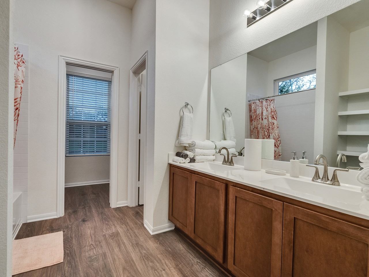 401 Magnolia Ln #401 - Photo 3 of 30