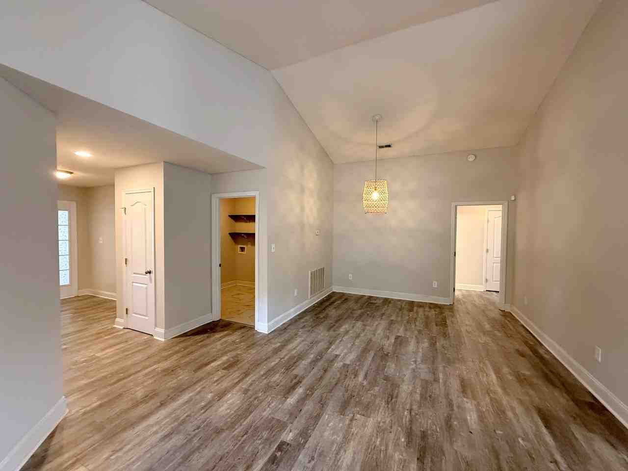 211 High Green Dr #1 - Photo 6 of 36