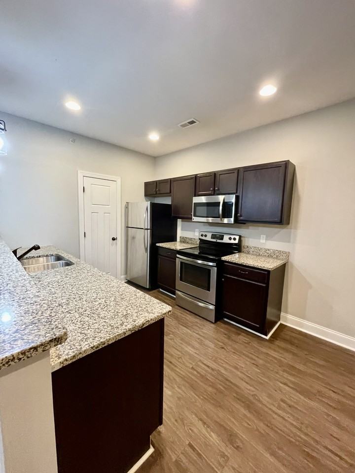 100 Portico St #104 - Photo 4 of 50