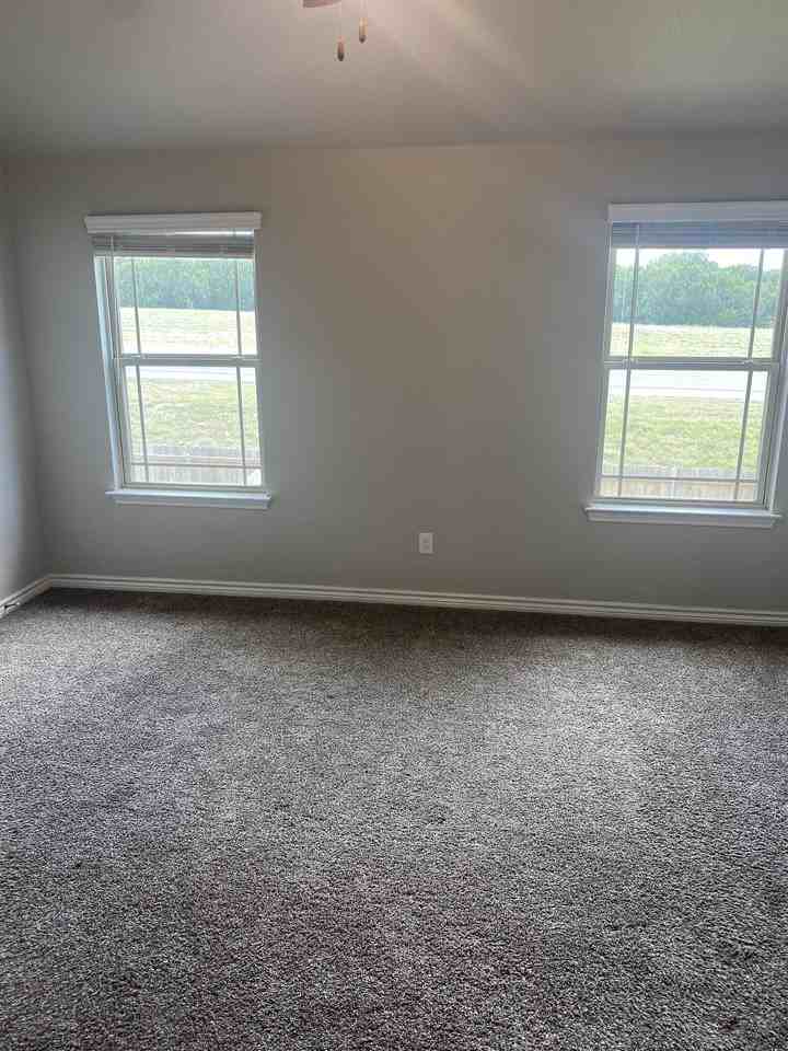 2205 Martin Luther King Jr Blvd #B - Photo 6 of 8