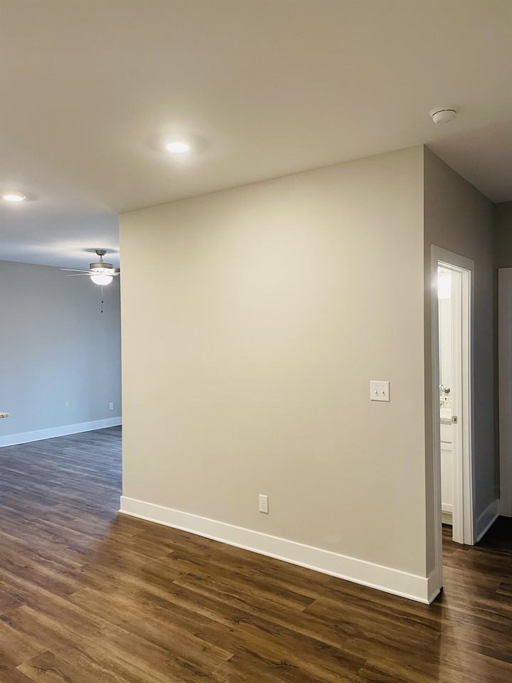 410 English Commons Drive - 305BLDG B #305 - Photo 5 of 34