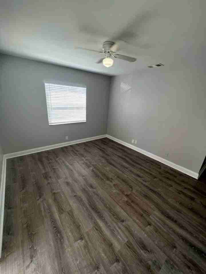 2640 Ivy Apartments LLC - Photo 2 of 11