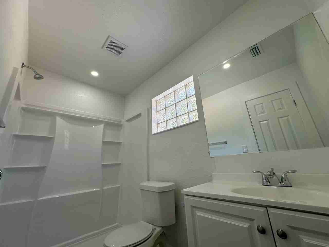 Edgewood Apartments LLC - Photo 3 of 14