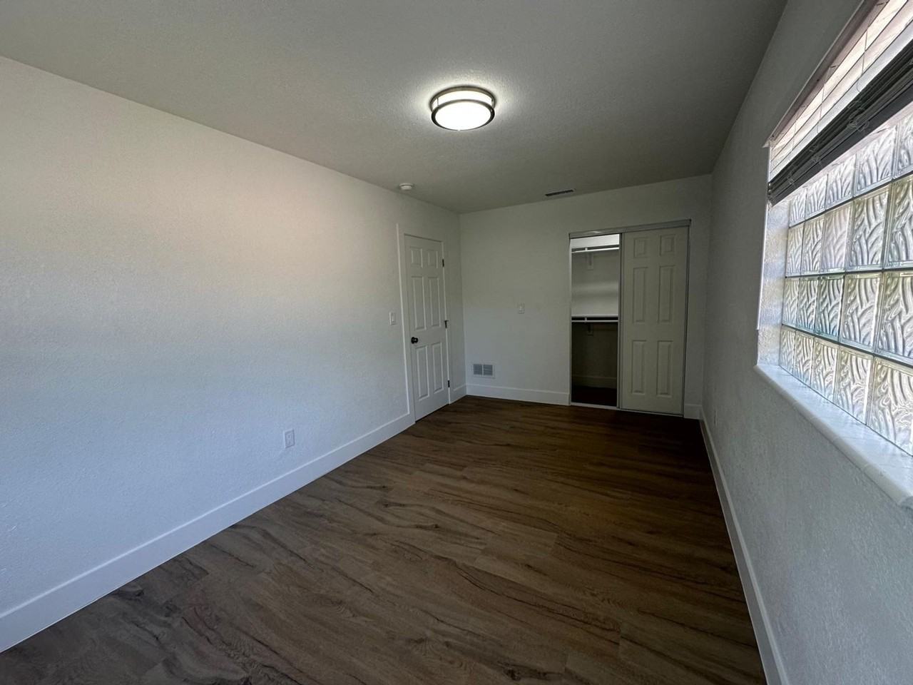 Edgewood Apartments LLC - Photo 5 of 14