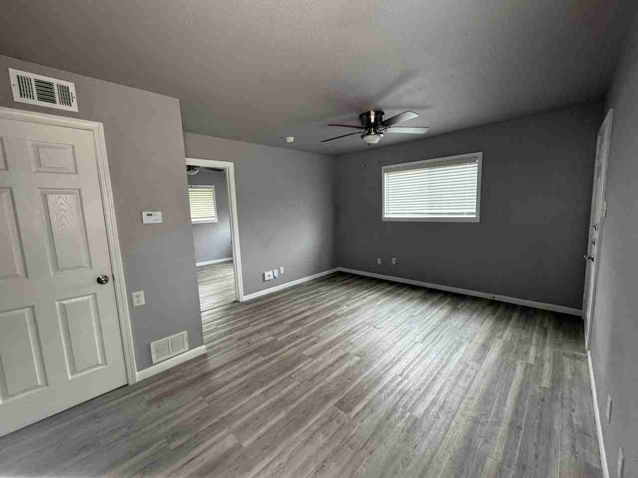 2810 Cedar Cir #4 - Photo 6 of 12