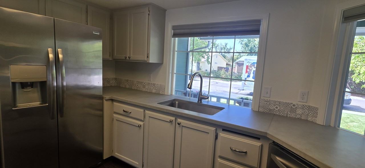 5448 S Onaga Pl #1 - Photo 5 of 14