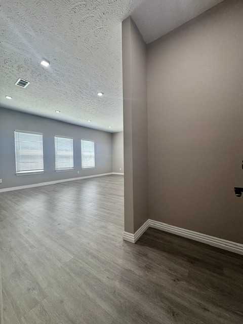 305 N 13th Pl #305-201 - Photo 5 of 28
