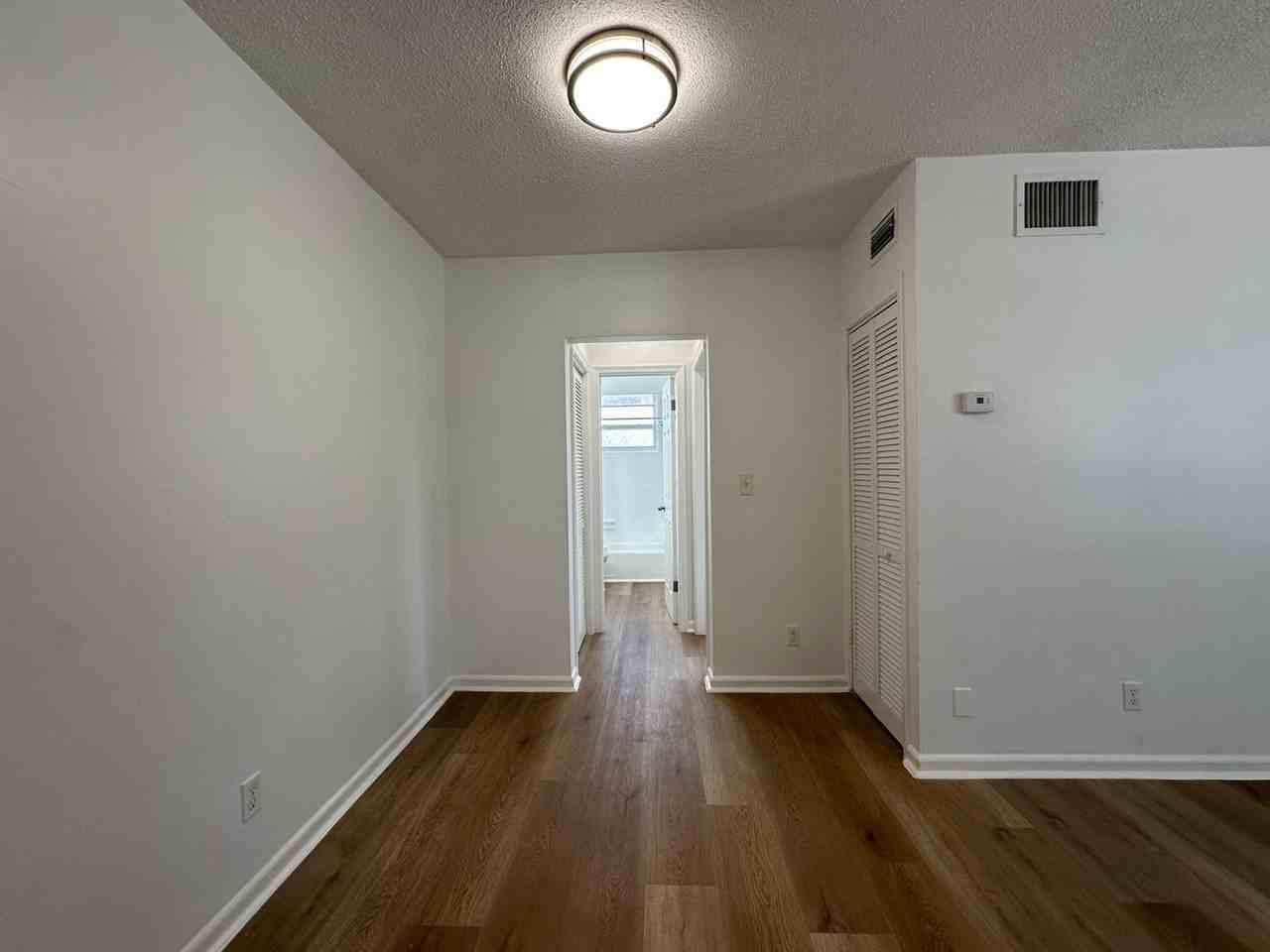 Van Buren St Apts II LLC - Photo 4 of 12