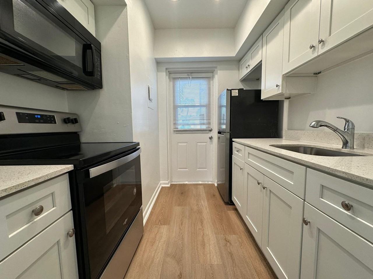 Van Buren St Apts II LLC - Photo 7 of 12