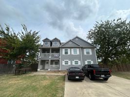 featured image of 825 Avenue B #1