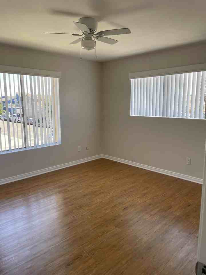 1501 Huntington St #3 - Photo 3 of 7