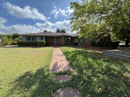 featured image of 606 Nottingham Way #1