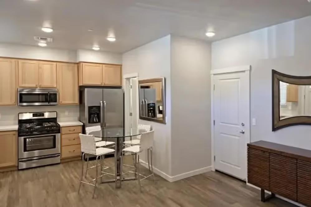 5121 Dowdell Ave - Photo 5 of 16