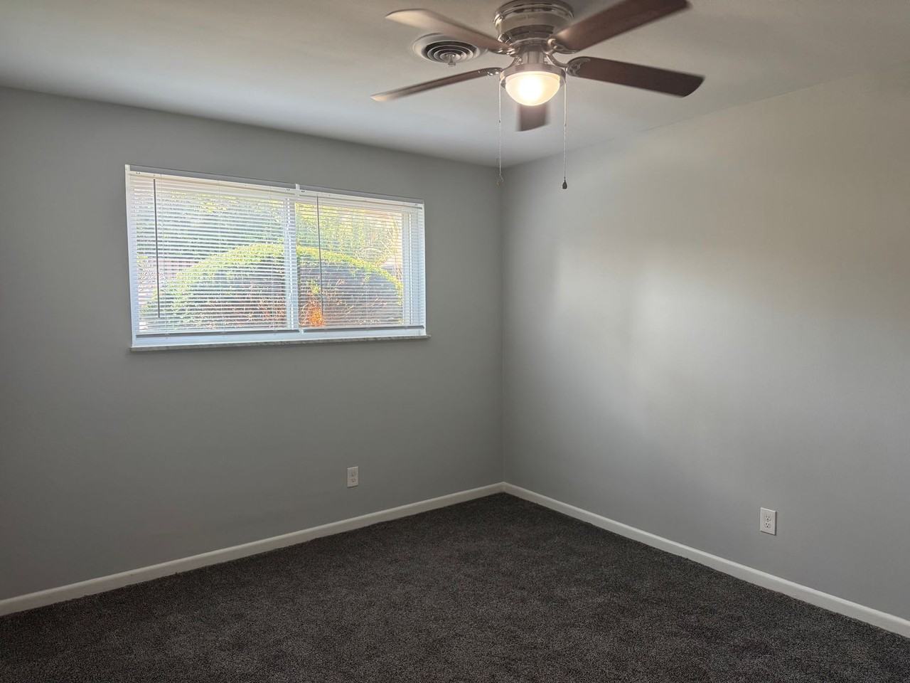 2596 Madison - Rookwood Court - Photo 7 of 11