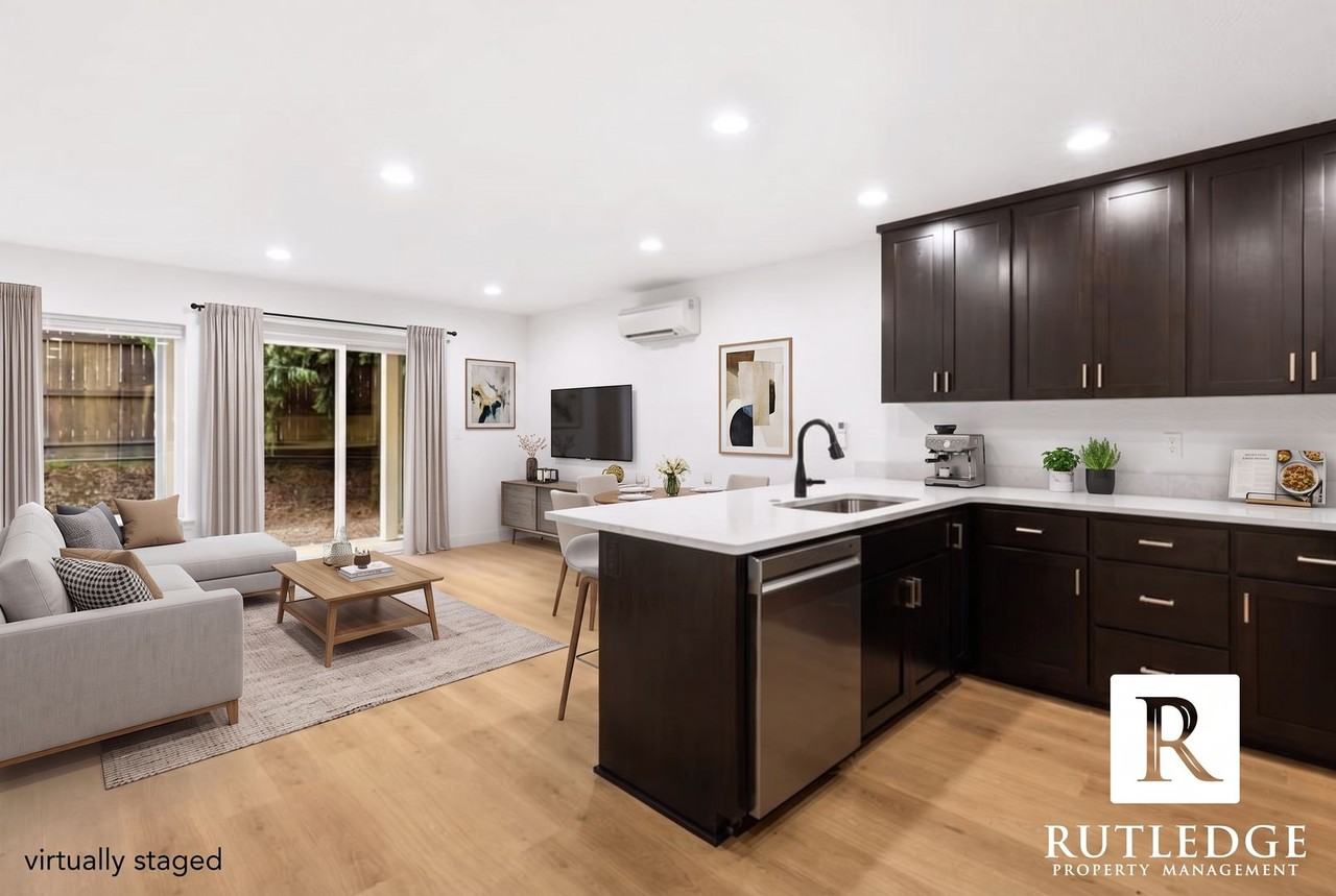 565 G St - Photo 4 of 23