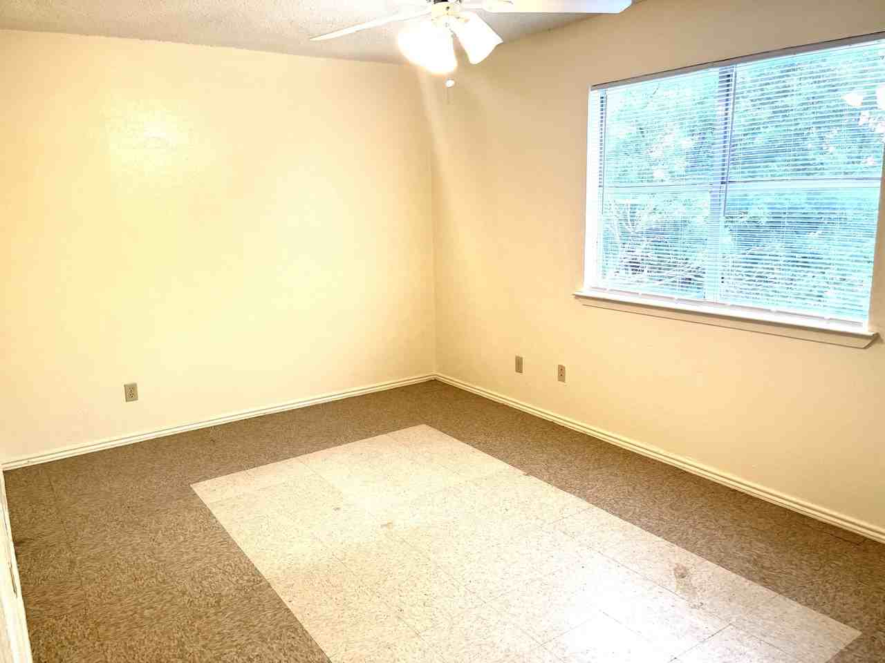 9606 Carson Creek Blvd #A - Photo 7 of 8