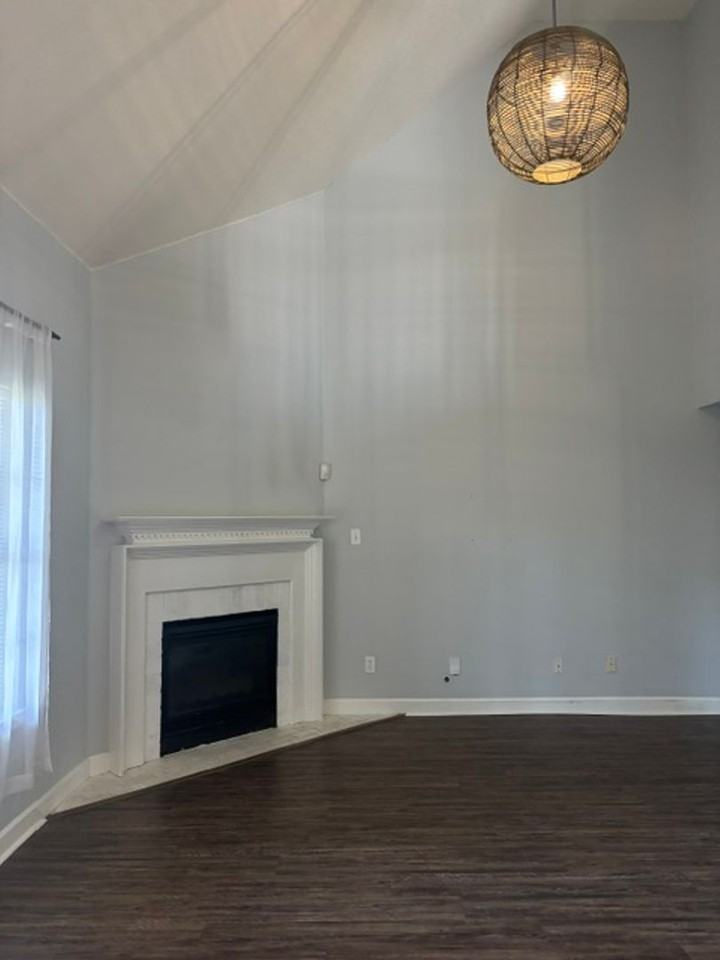 964 Wildwood Ave - Photo 4 of 28