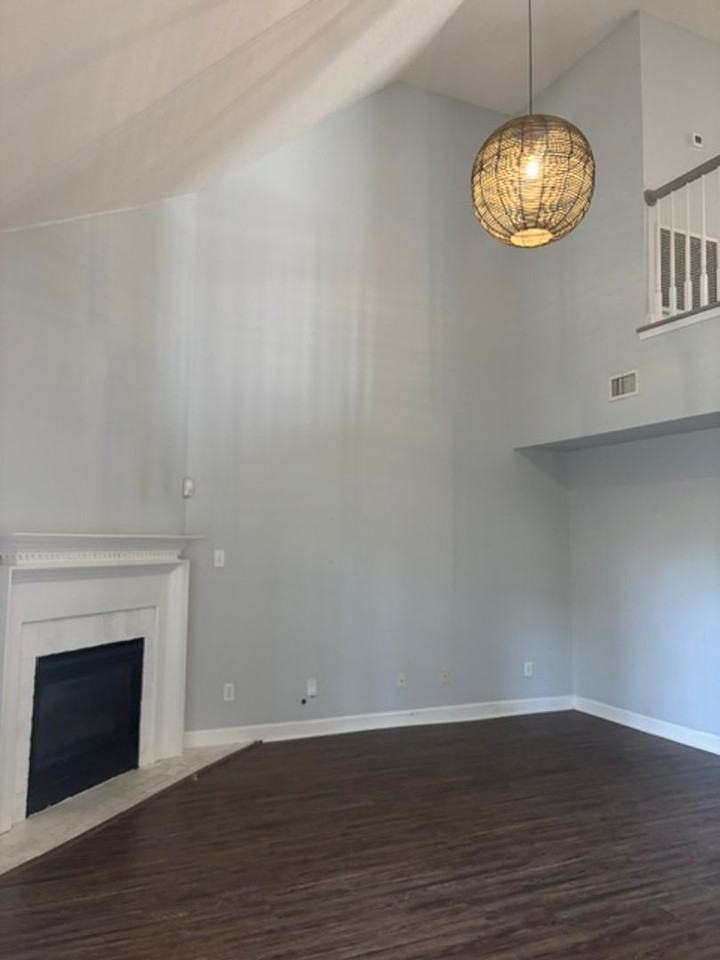 964 Wildwood Ave - Photo 5 of 28