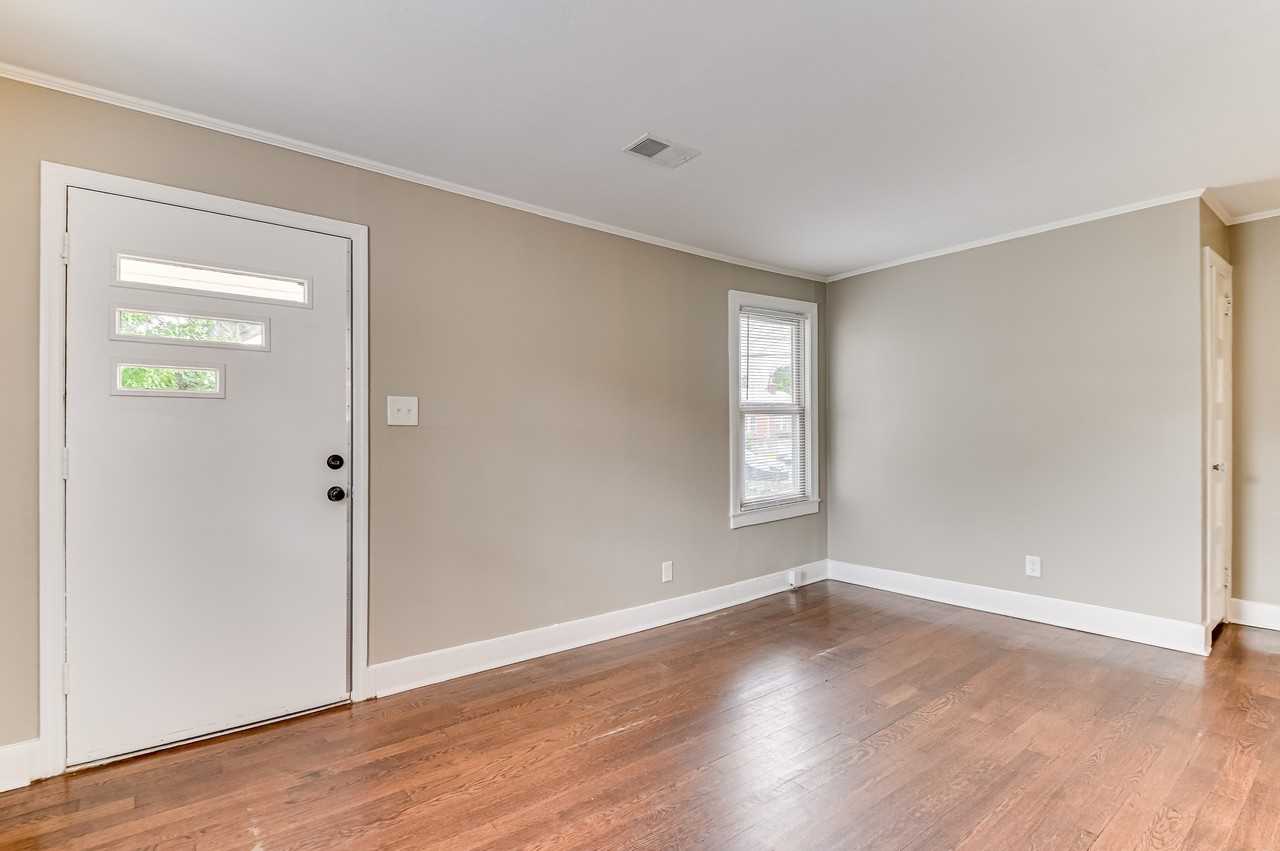 1815 Mcdowell St #1 - Photo 5 of 28