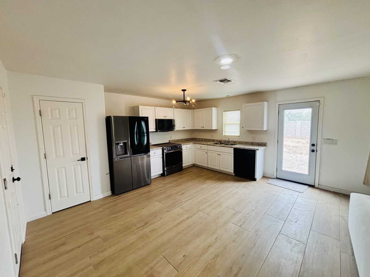 155 E Patton Ave #1 - Photo 3 of 26