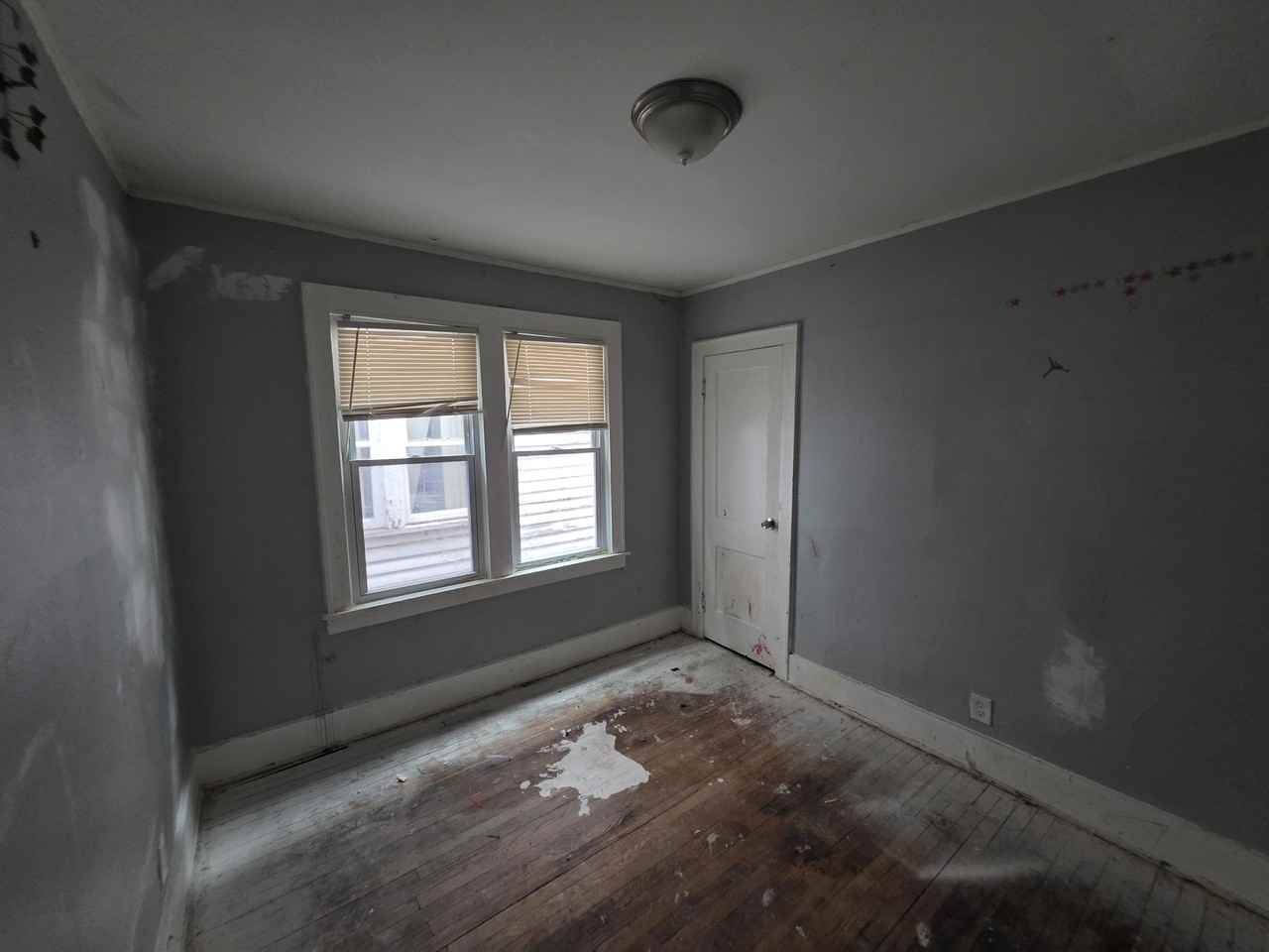 15839 La Salle Blvd #1 - Photo 4 of 34