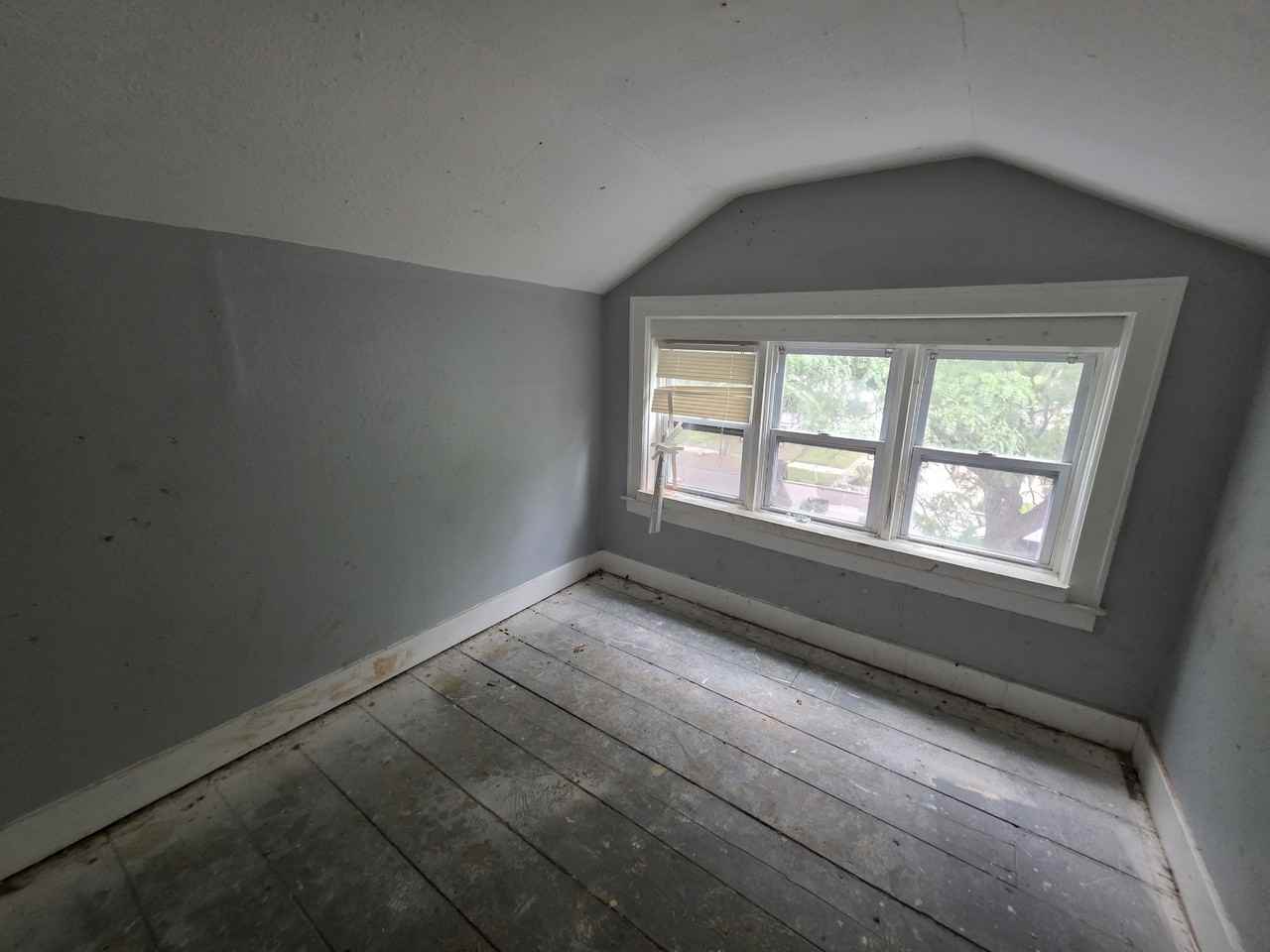15839 La Salle Blvd #1 - Photo 5 of 34