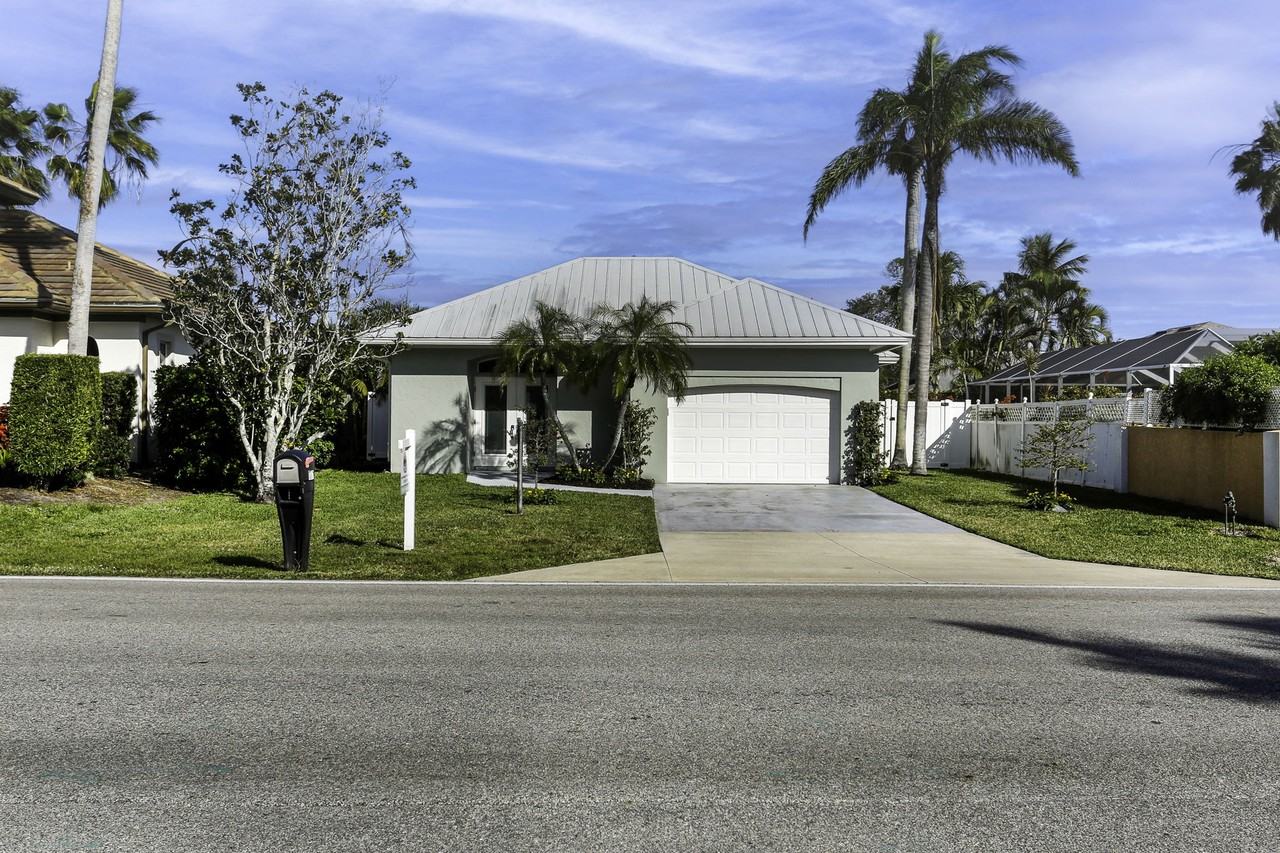10842 Vanderbilt Dr #1