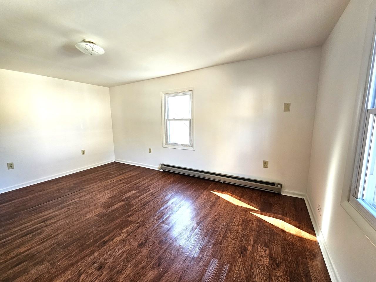 106 E East St #B - Photo 3 of 9