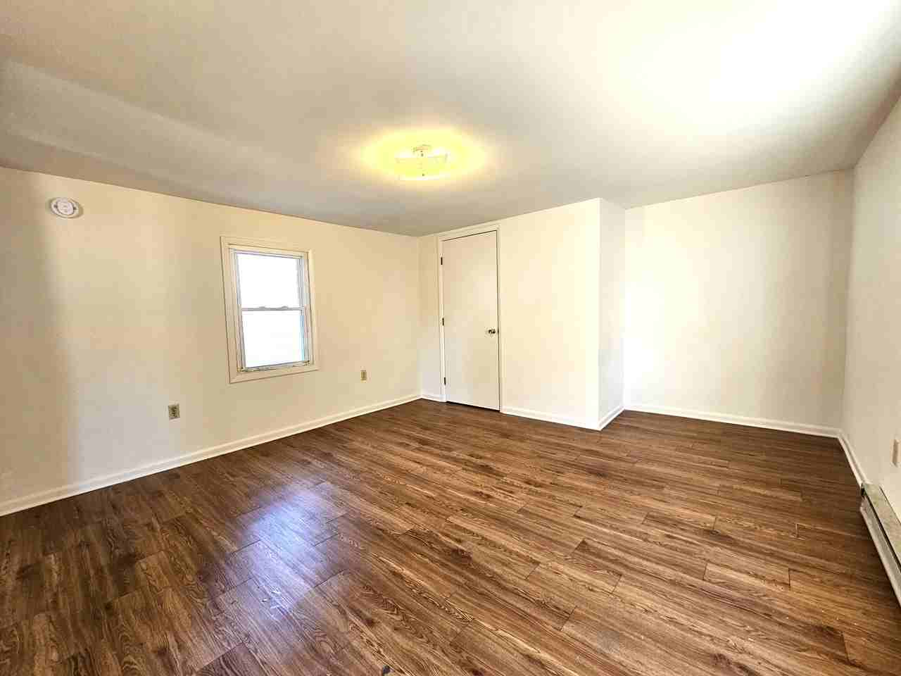 106 E East St #B - Photo 5 of 9
