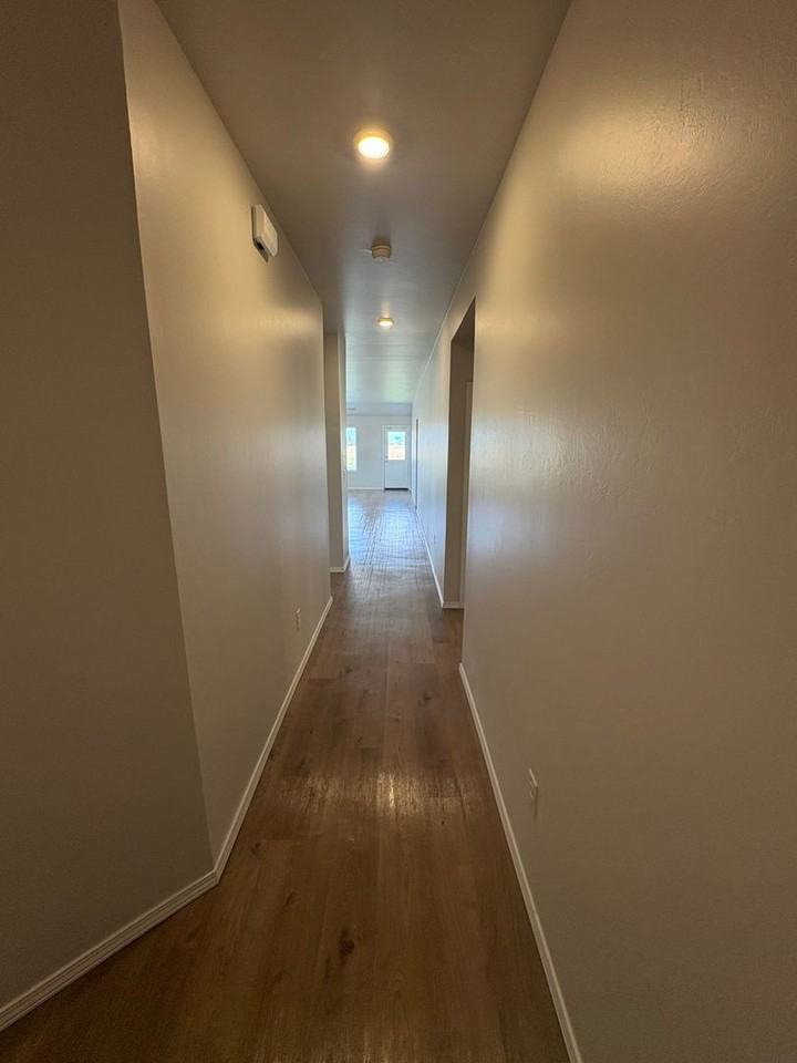 9253 Nw 129th St - Photo 5 of 19