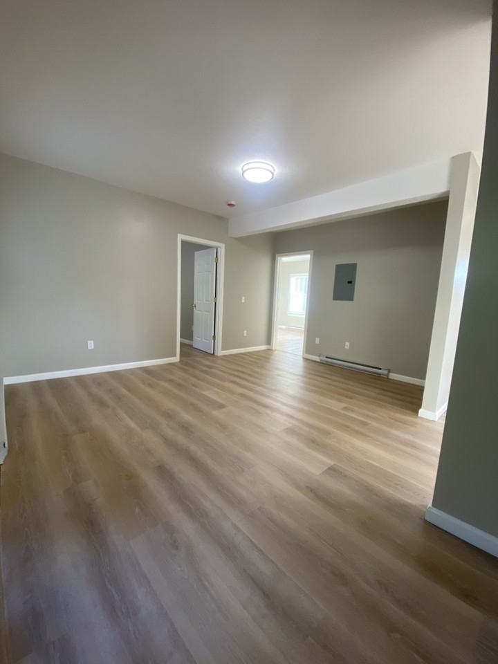 Main St - Photo 7 of 11