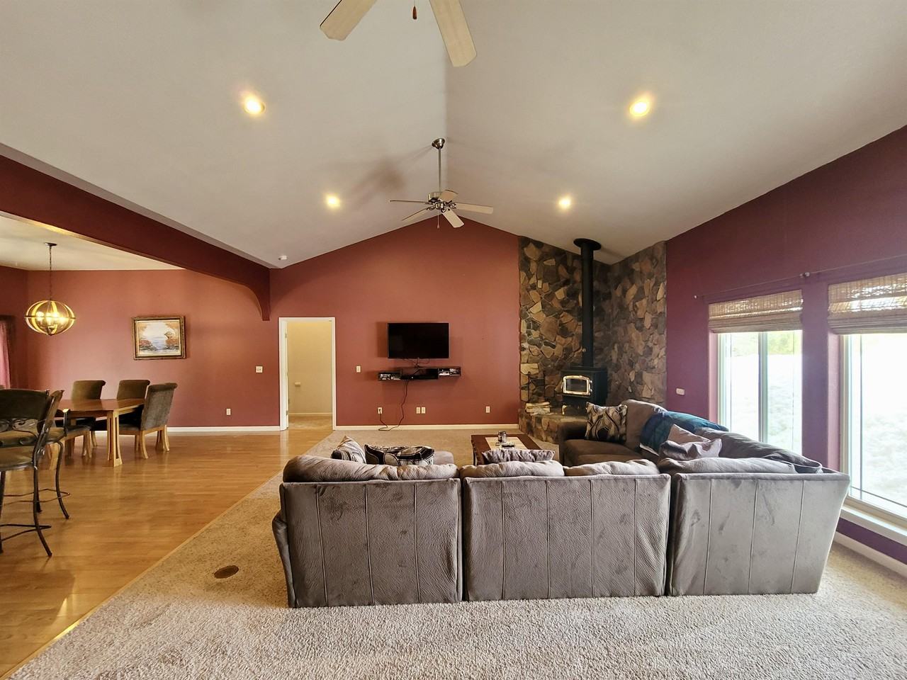 96 Woodward Dr #1 - Photo 4 of 42