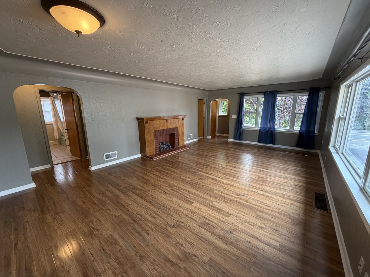 1019 Poly Dr #1 - Photo 5 of 19