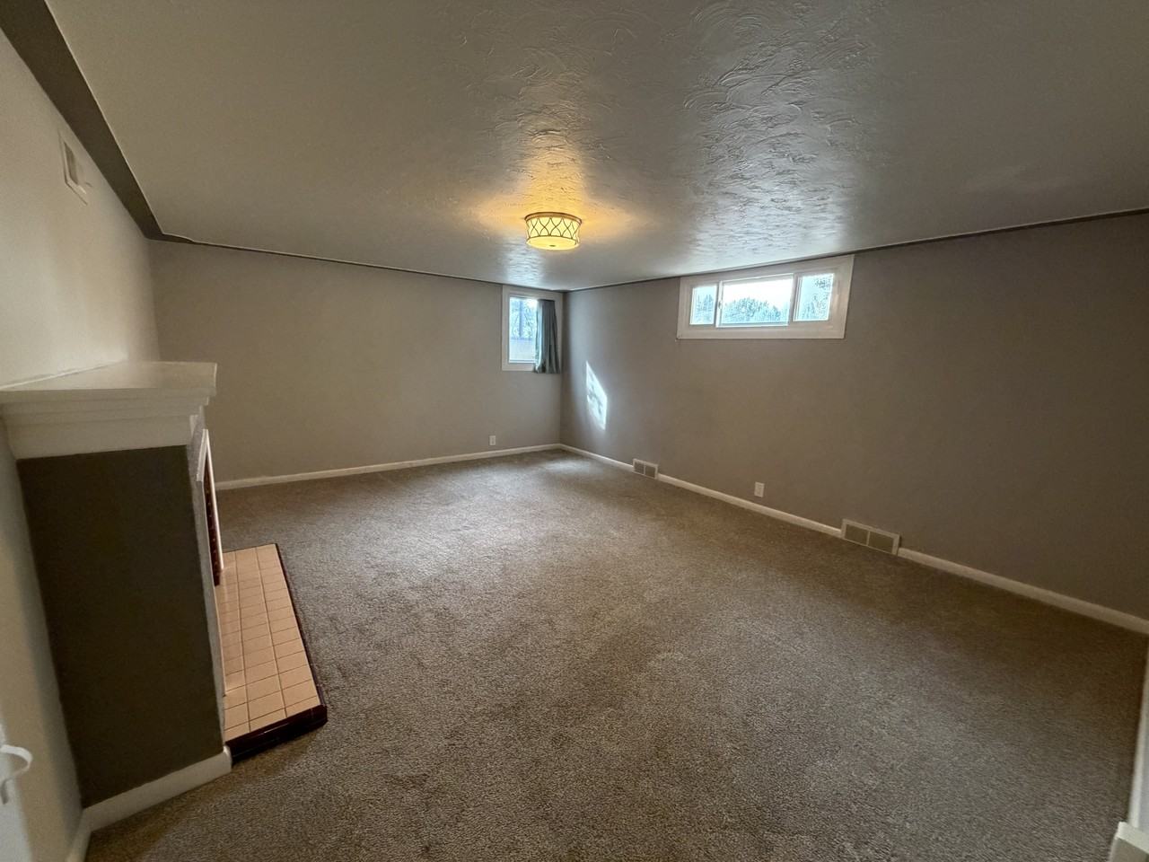 1019 Poly Dr #2 - Photo 4 of 19