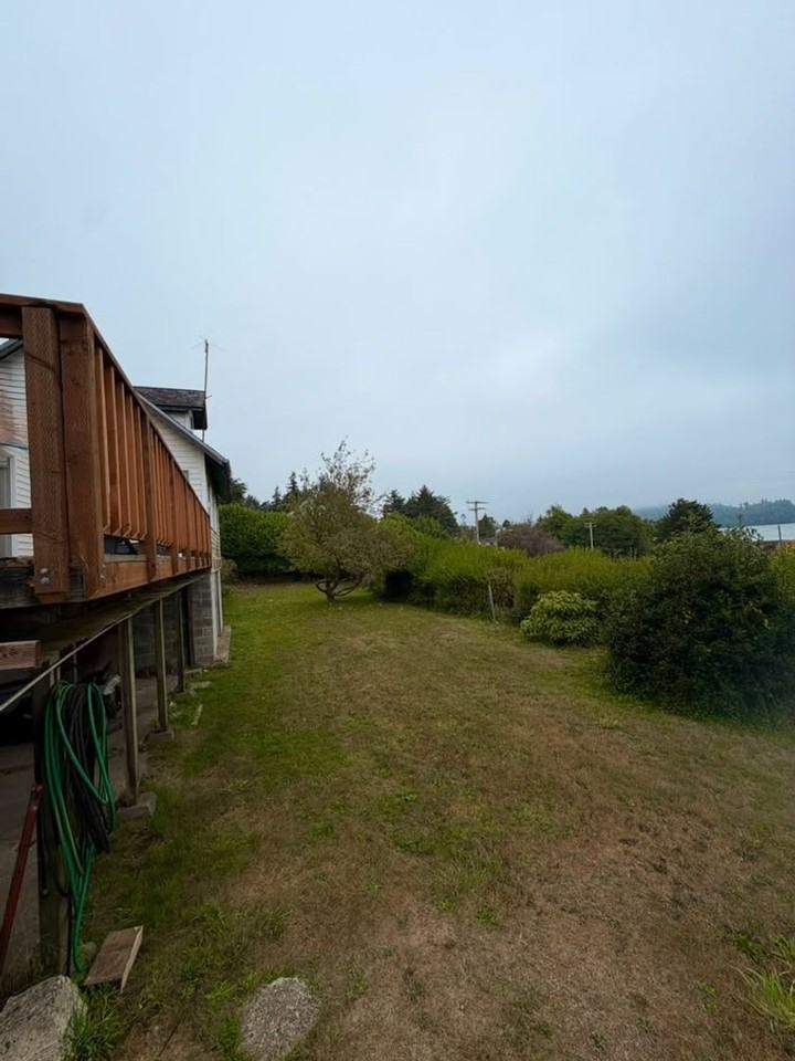 1524 Sheridan Ave - Photo 4 of 41