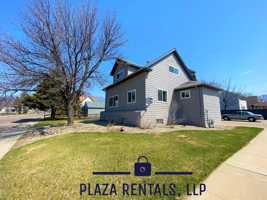 featured image of 504 N 2nd St #2