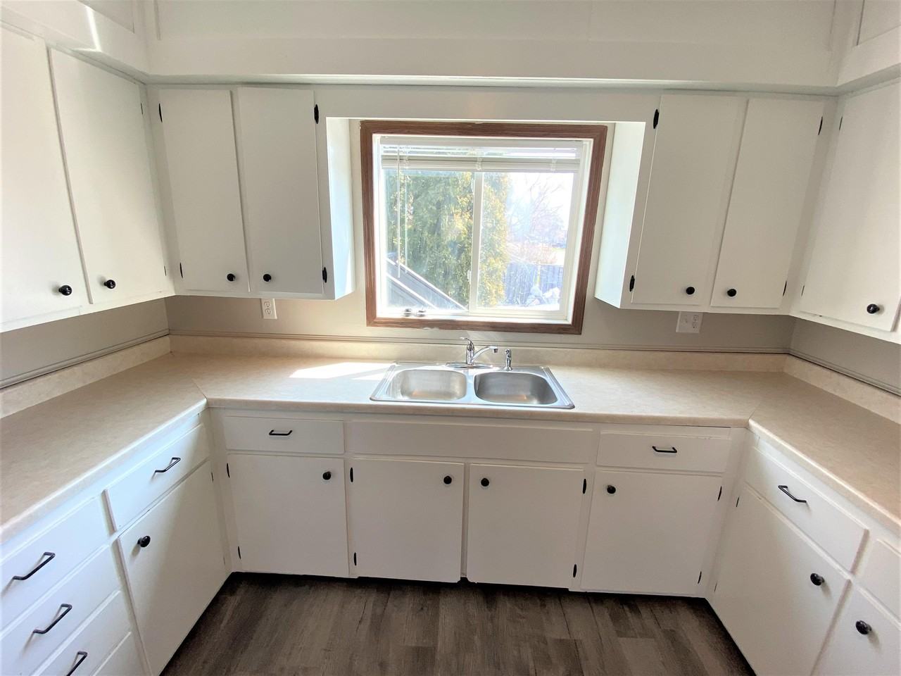 504 N 2nd St #2 - Photo 5 of 17