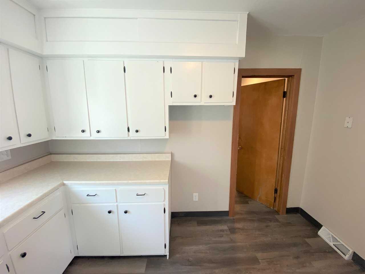 504 N 2nd St #2 - Photo 6 of 17