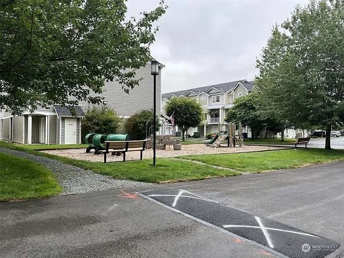 5329 Military Road East #C - Photo 5 of 17